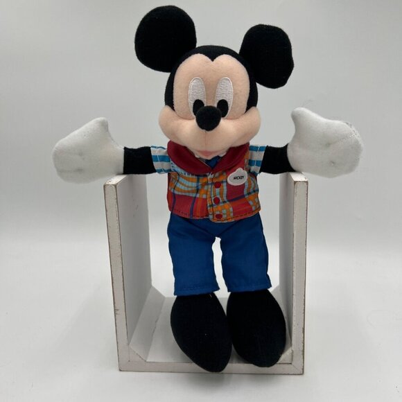 Disney Parks Exclusive Mickey Mouse as Cast Member 10" Plush Toy NWT - Picture 4 of 8